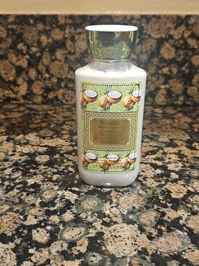 BBW Waikiki Beach Coconut Daily nourishing body lotion